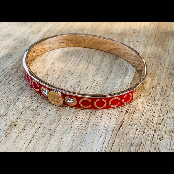Red bracelet - Picture 3 of 5